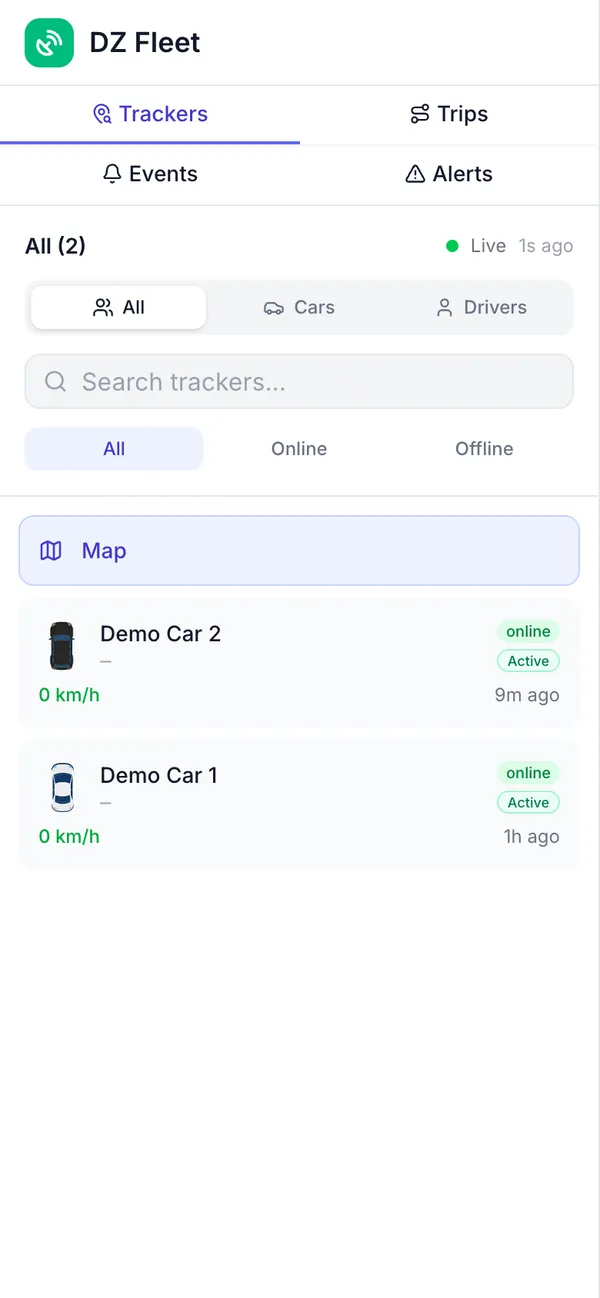 Fleet タブのメニュー（Trackers / Trips / Events / Alerts）と車両一覧